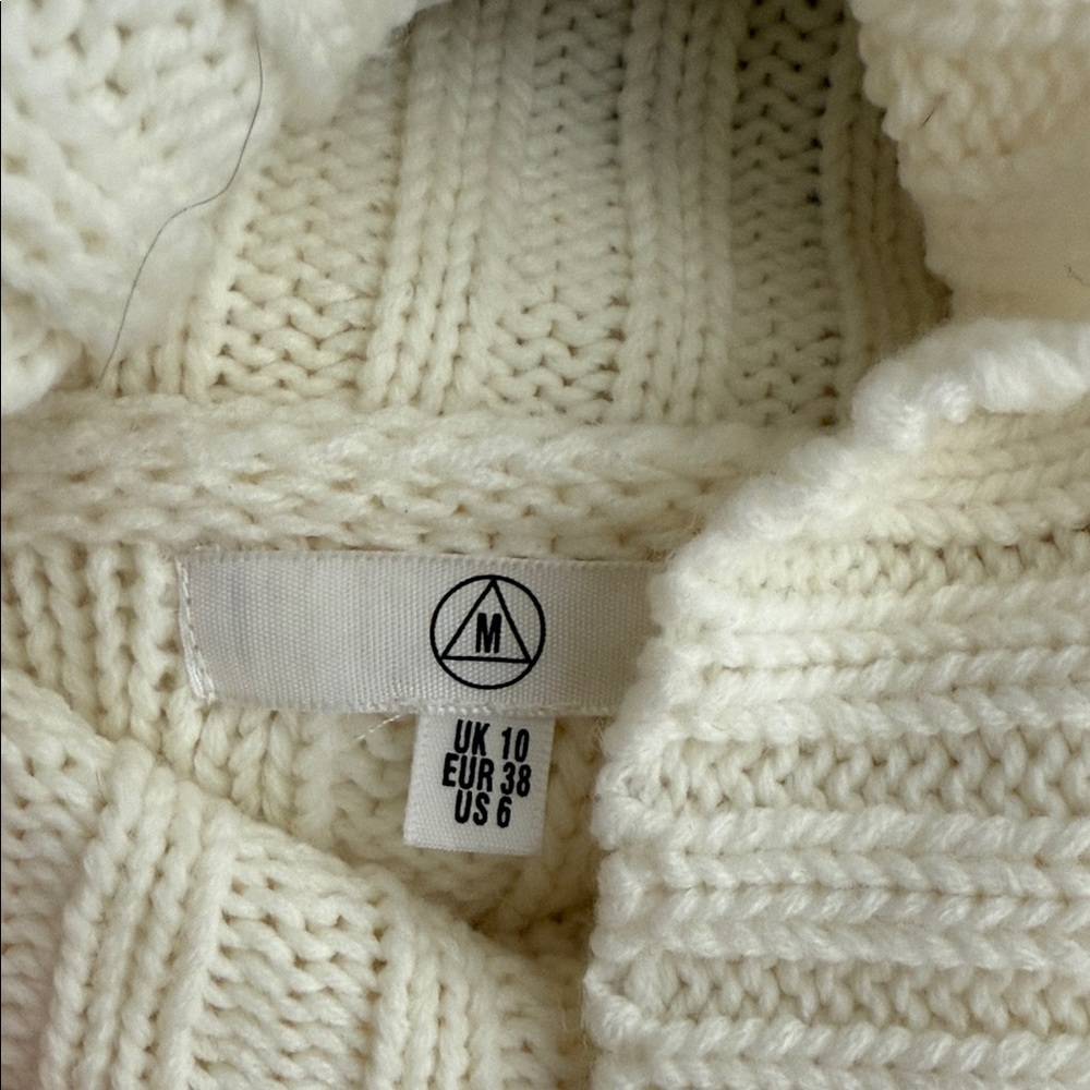 Missguided Cream Knit Turtleneck Sweater - Picture 3 of 3